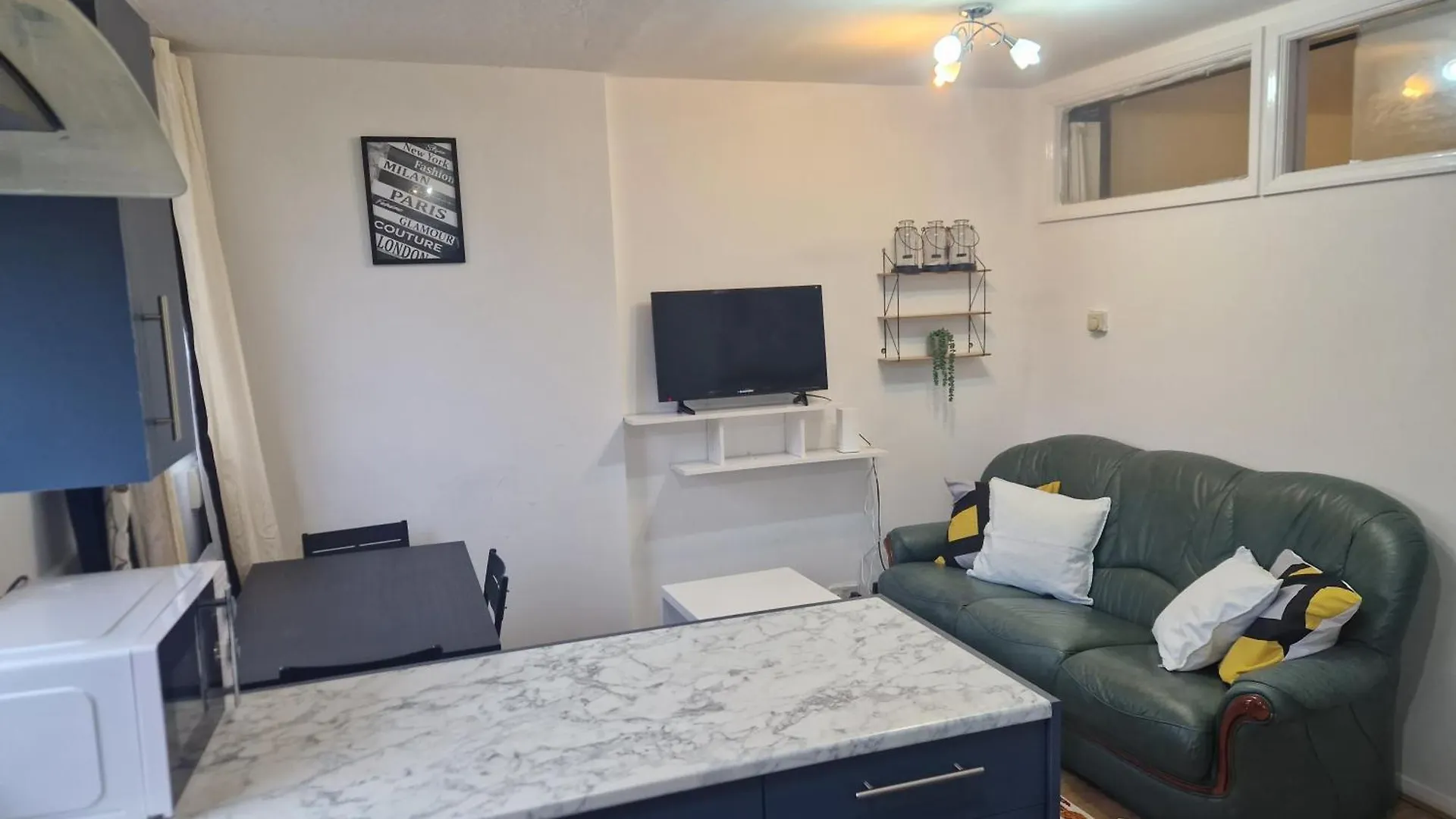 A Lovely Two Bedrooms Flat London