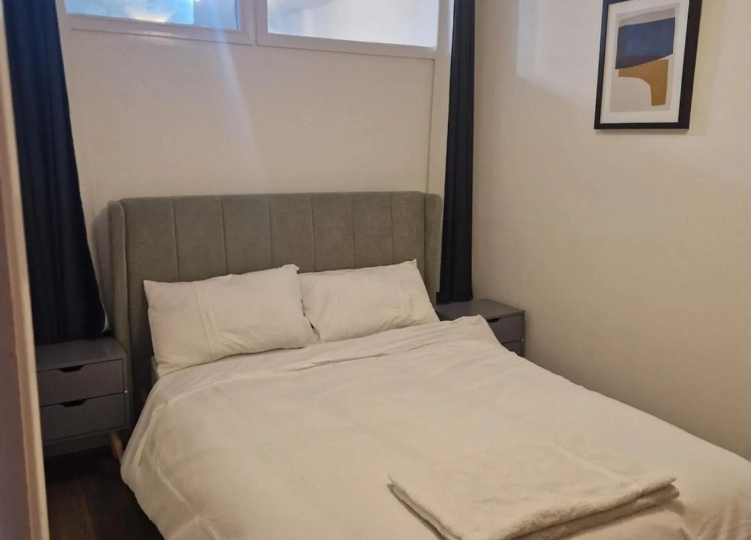 A Lovely Two Bedrooms Flat London 0*,